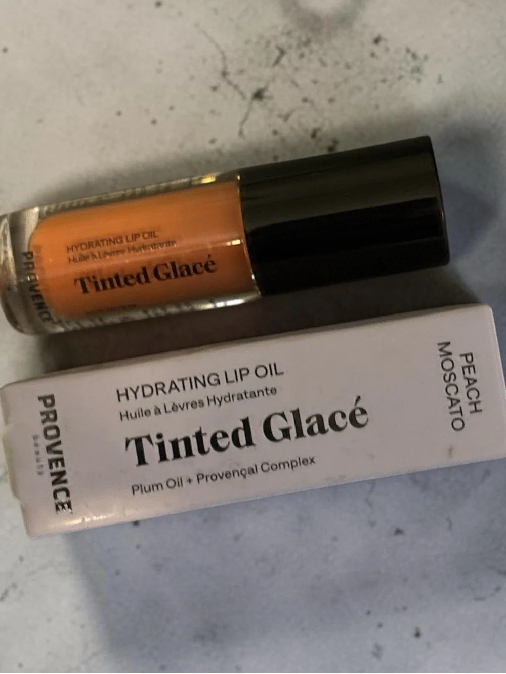 Brand New- Provence Hydrating Lip Oil in Peach Moscato